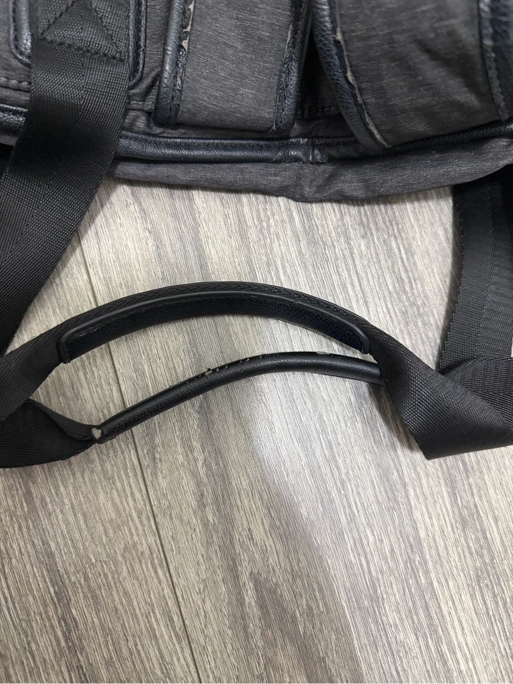 LOLE tote/backpack combo - Picture 5 of 8